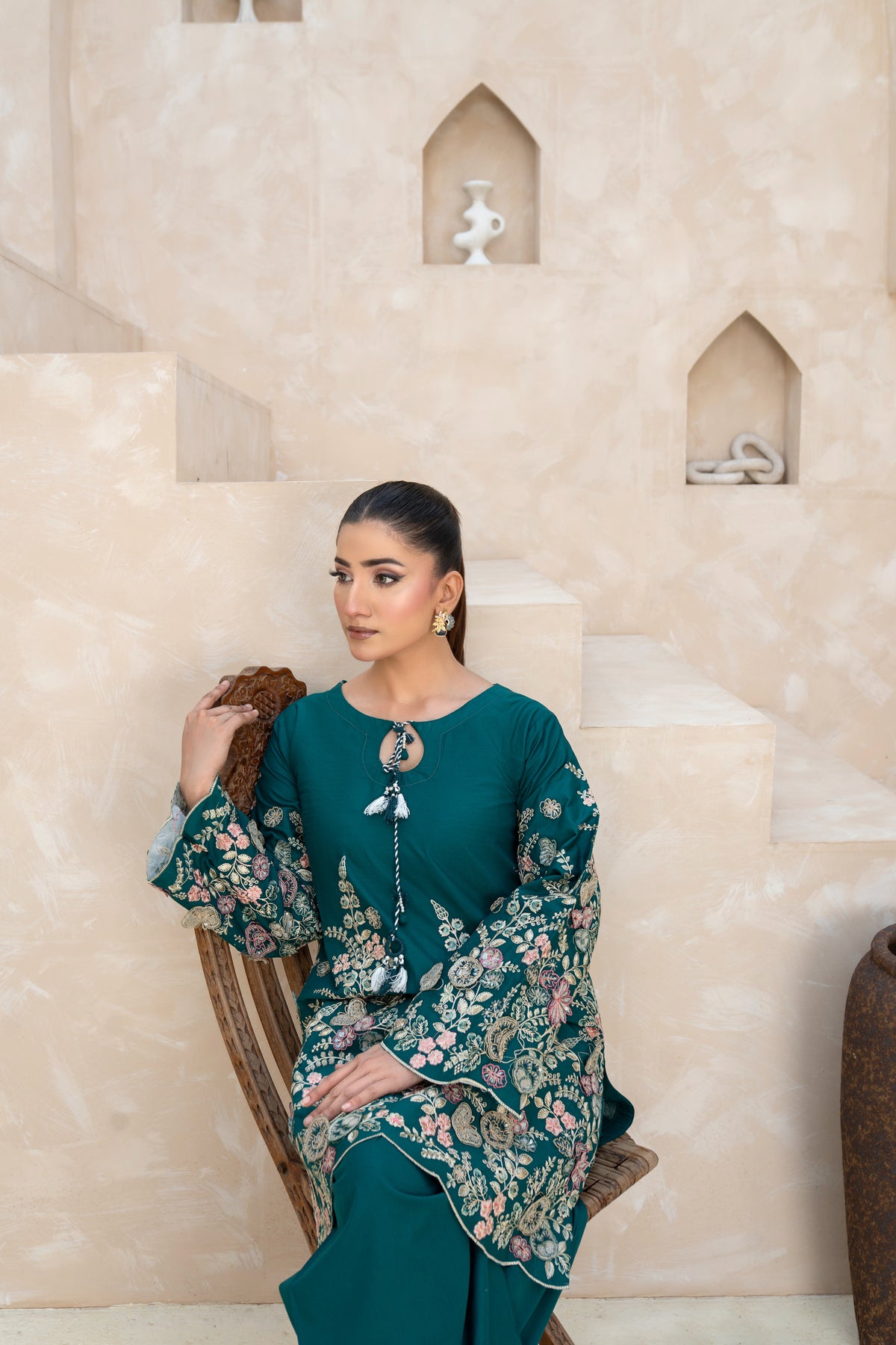 EMERALD GREEN CO-ORD EMBROIDERED ARABIC SILK SET (RTW2P-C1A8)