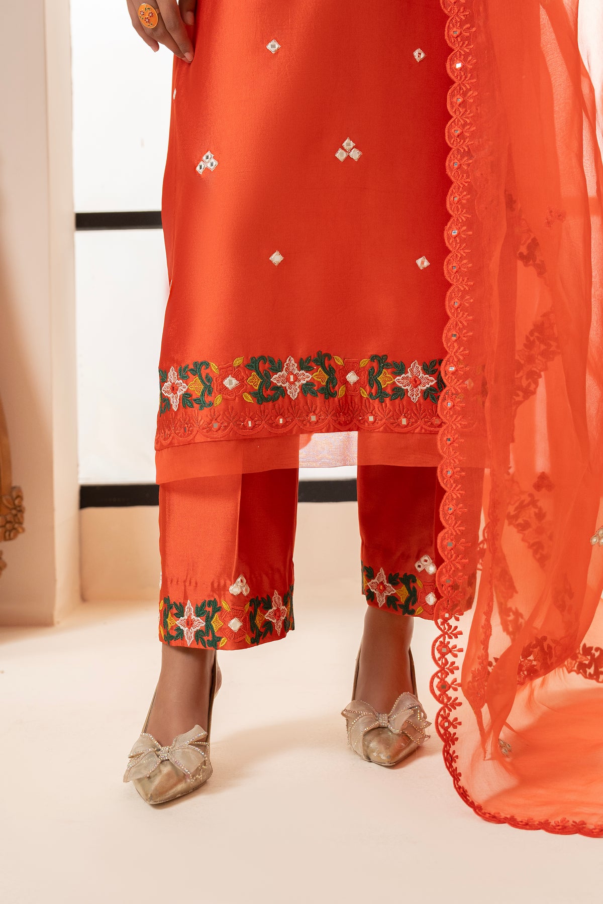 CORAL ORANGE