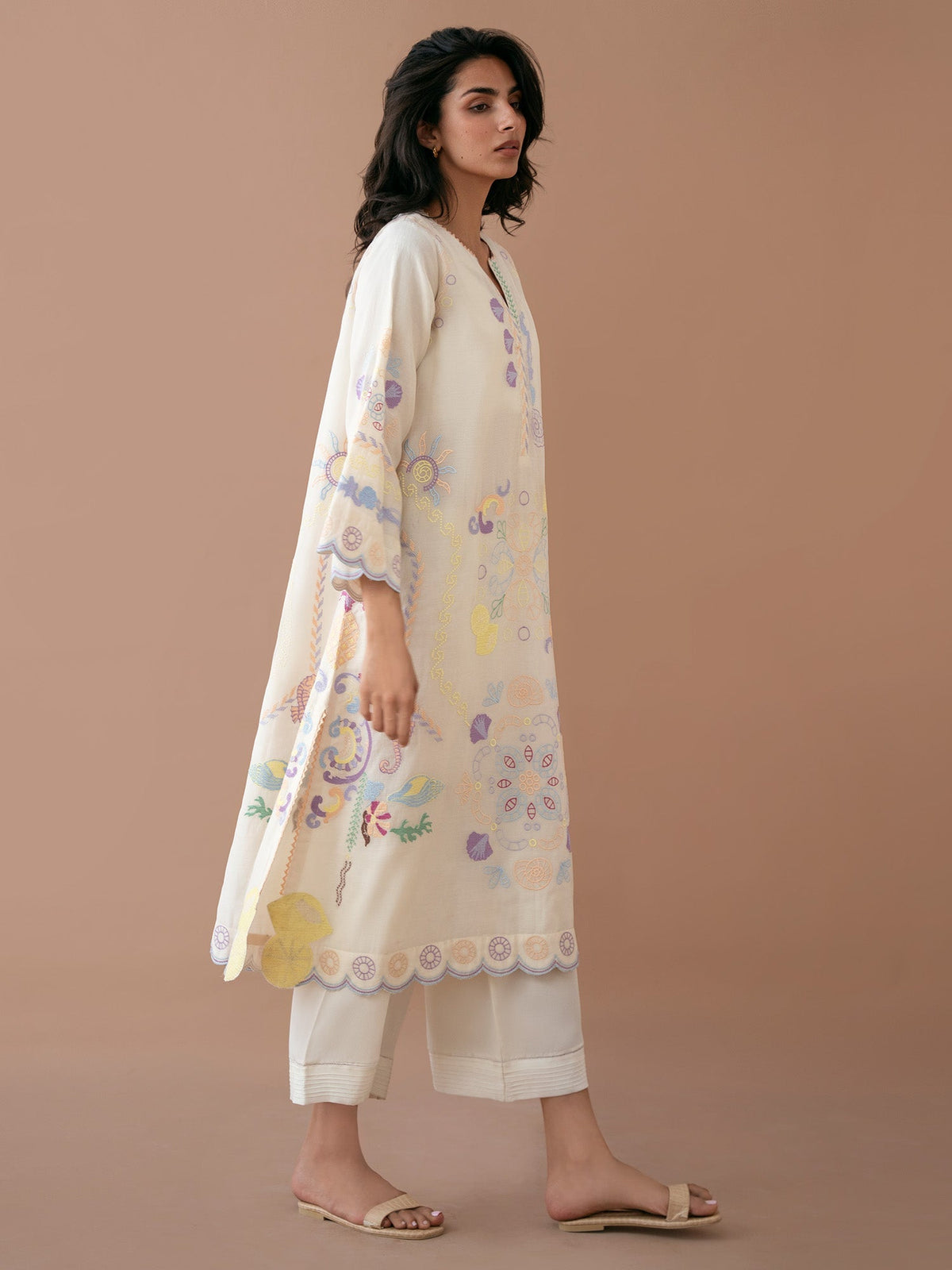 THE IVORY KURTA