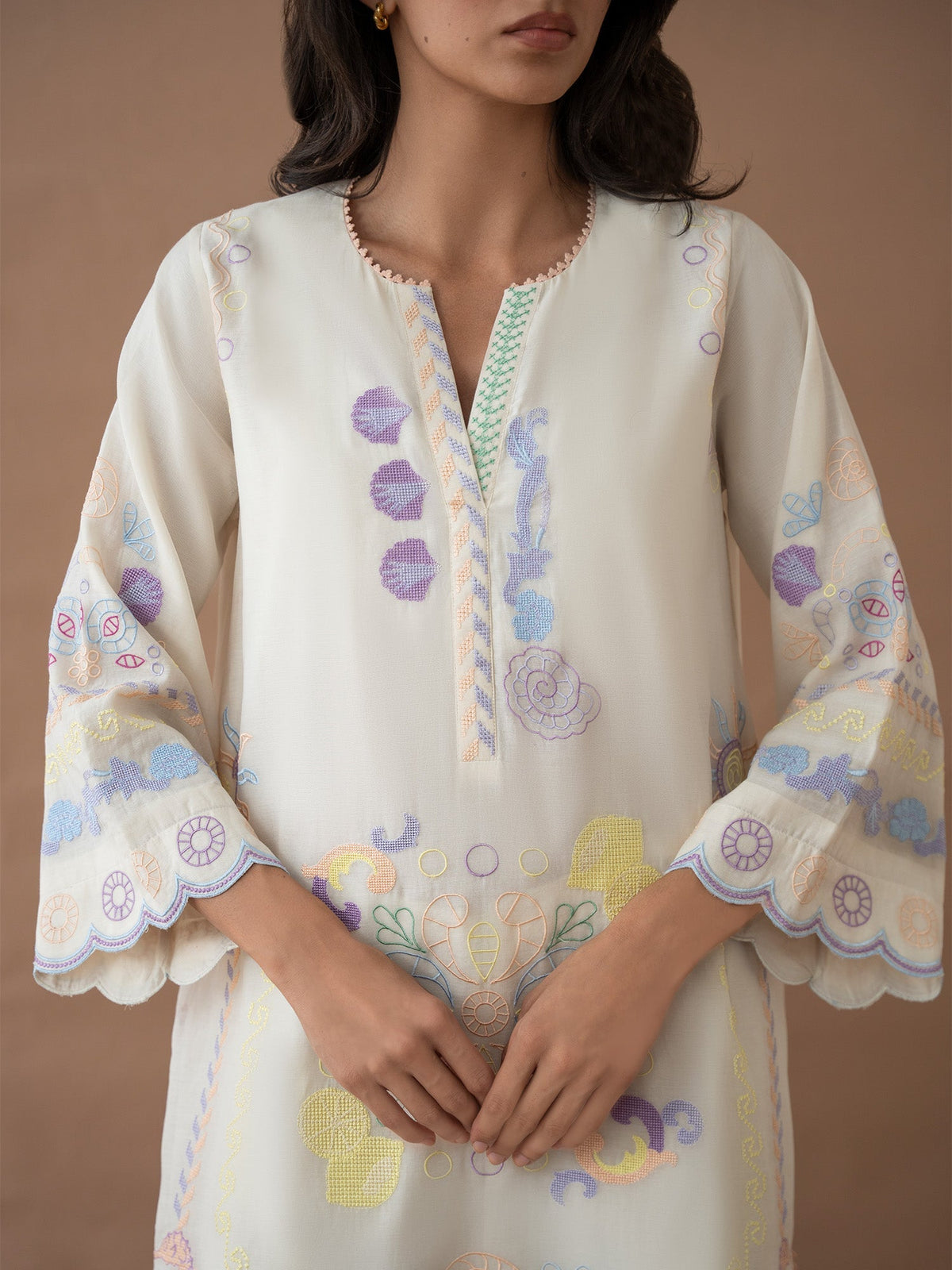 THE IVORY KURTA