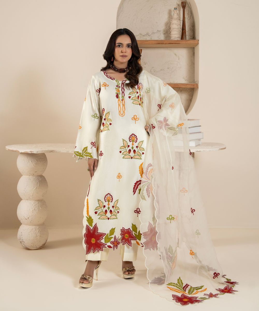 IVORY FLORA